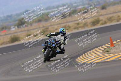 media/Sep-10-2022-SoCal Trackdays (Sat) [[a5bf35bb4a]]/Turn 11 (11am)/